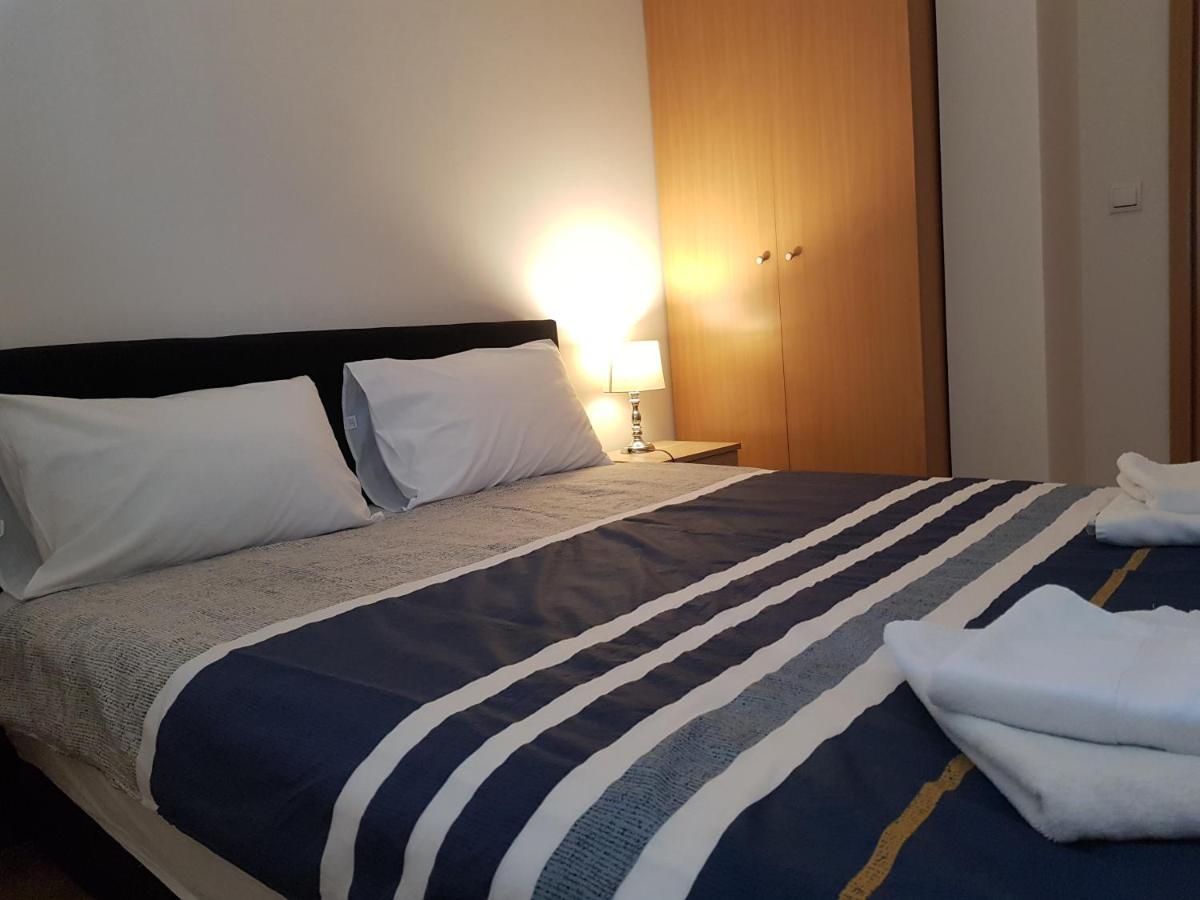 Rajiceva 5- Apartman Sa Prostranom Terasom I Garaznim Mestom Крагуевац Екстериор снимка